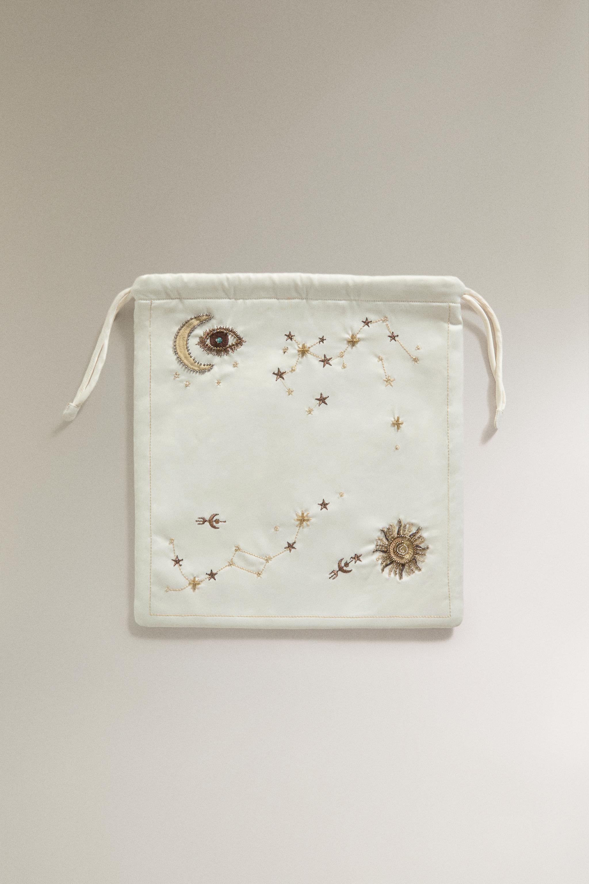 GRAND SAC BRODÉ | MARISA BERENSON